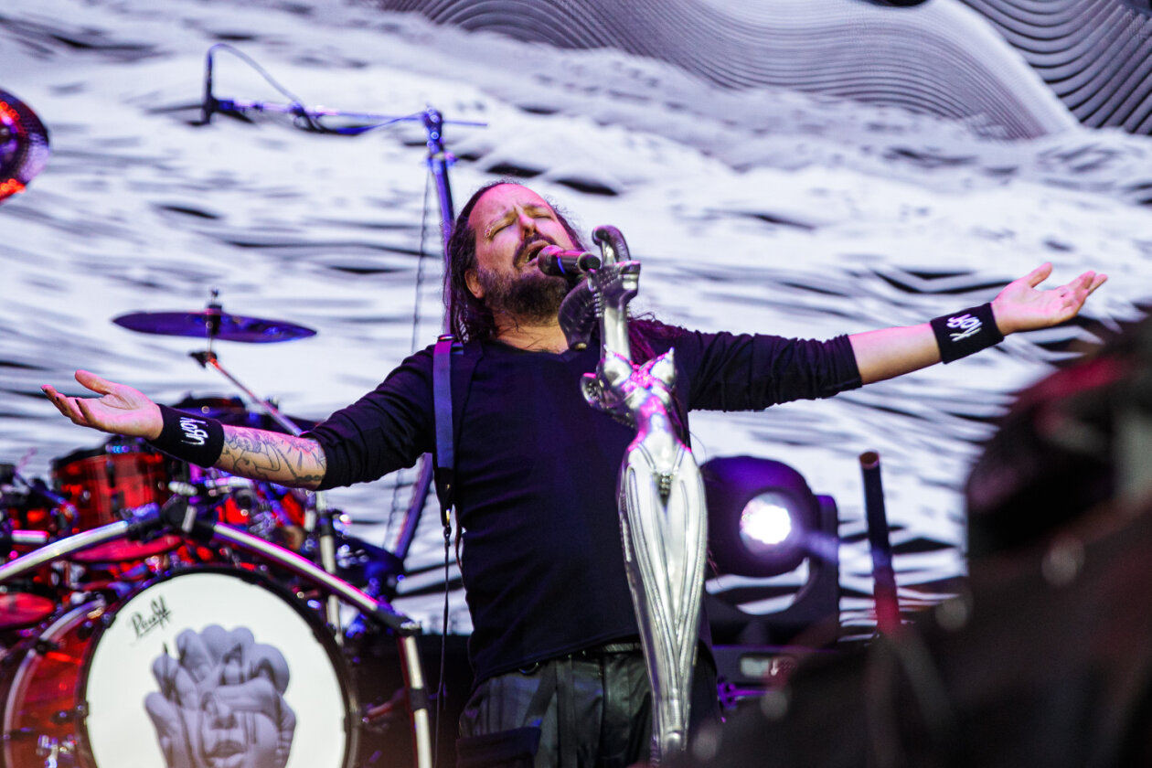 Jonathan Davis und Co als Co-Headliner am dritten Festivaltag. – Korn.