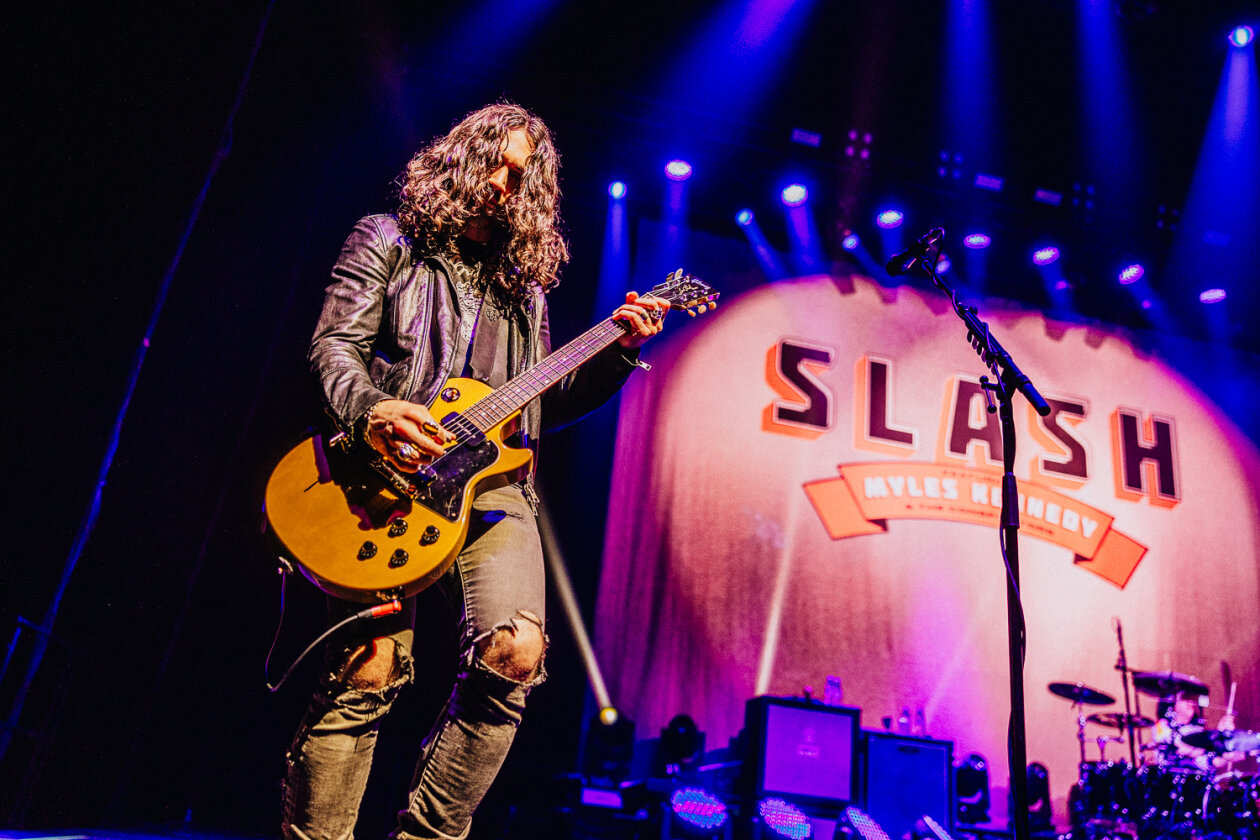 Slash – Der Guns N' Roses-Gitarrist mit Myles Kennedy und The Conspirators on tour. Im Doppelpack mit Mammoth WVH. – Frank Sidoris.