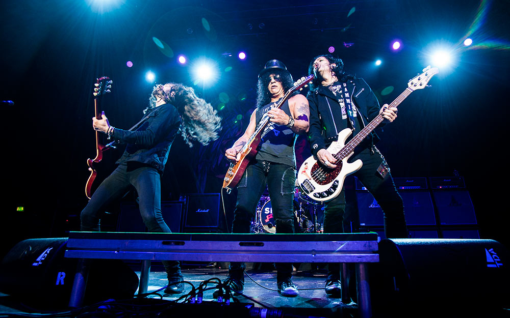 Slash mit Myles Kennedy: Rock das E-Werk! – Slash on stage.