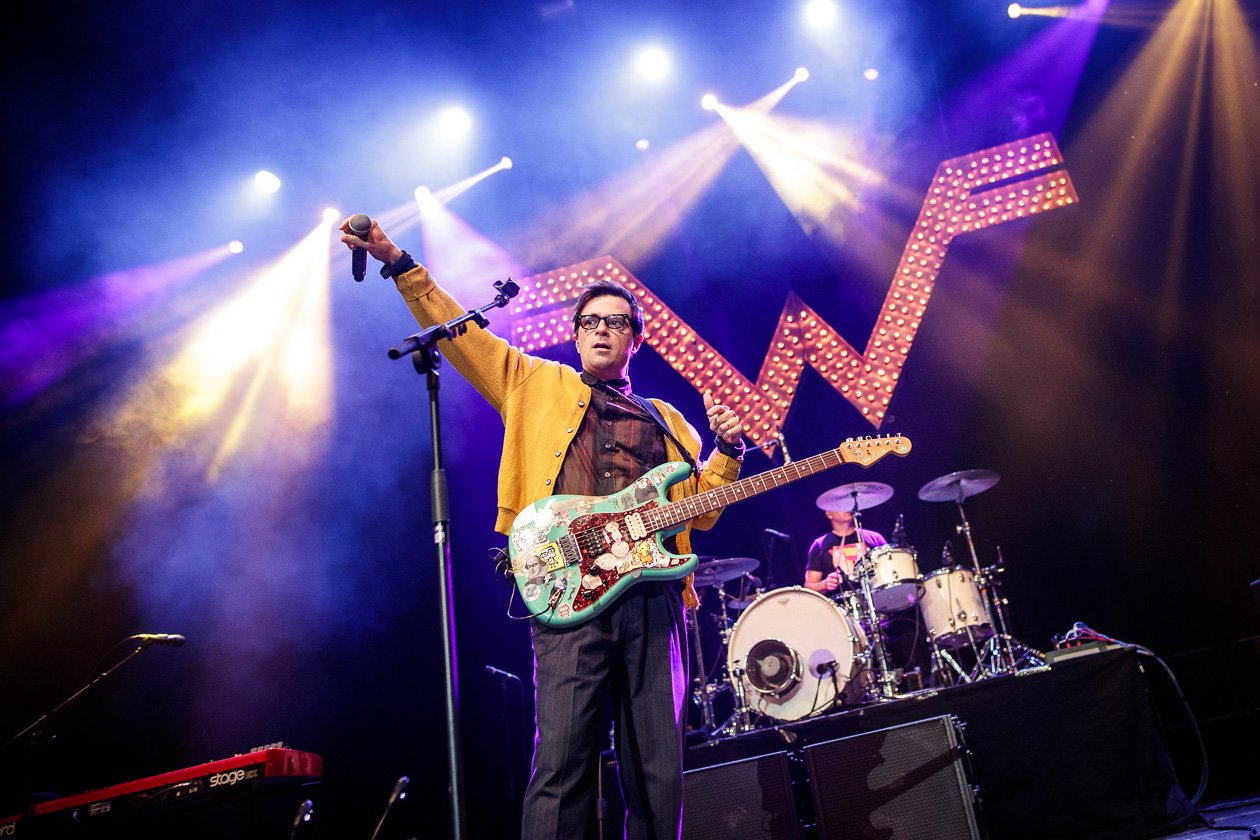 Weezer The W! (1/17) Beverly Hills in town Rivers Cuomo und Gang