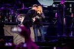 Beim Konzert wurde auch für eine DVD gefilmt - mit am Start: Bonnie Tyler und Schwester Sarah Zucker., Berlin, Mercedes-Benz Arena, 2019 | © laut.de (Fotograf: Rainer Keuenhof)