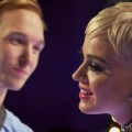 American Idol - Kandidat beklagt Kuss mit Katy Perry