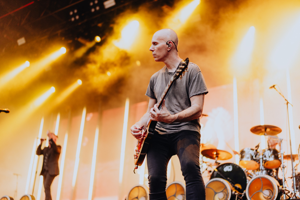 Maynard James Keenan, Billy Howerdel und Co. mit Josh Freese an den Drums. – A Perfect Circle.