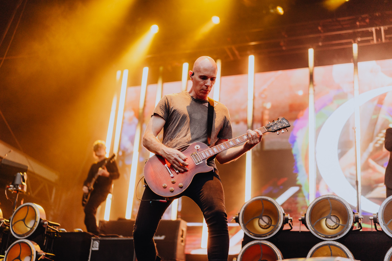 Maynard James Keenan, Billy Howerdel und Co. mit Josh Freese an den Drums. – A Perfect Circle.