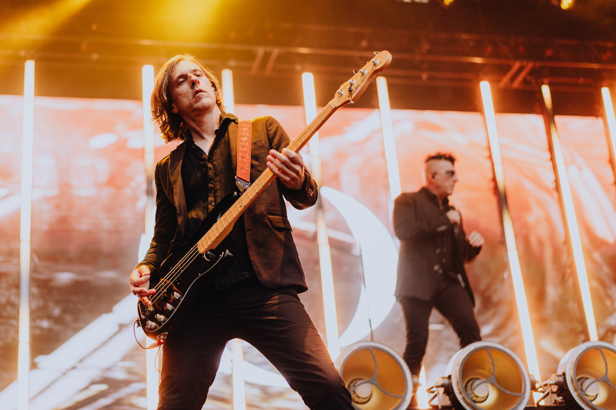 Maynard James Keenan, Billy Howerdel und Co. mit Josh Freese an den Drums. – A Perfect Circle.