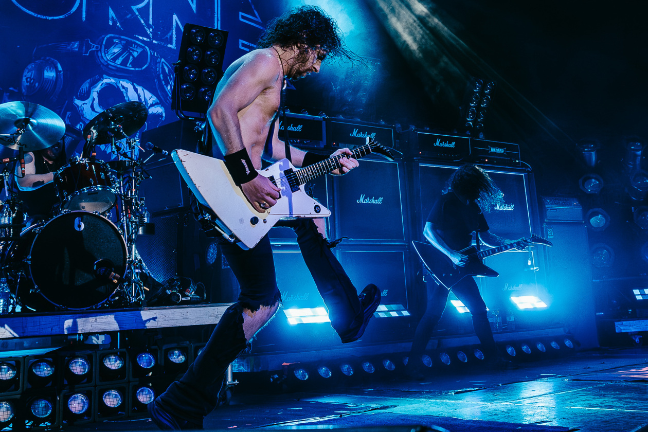 Hardrock Halleluja aus Down Under: Die O'Keeffe-Brüder und Band rocken die Hauptstadt. – Airbourne.