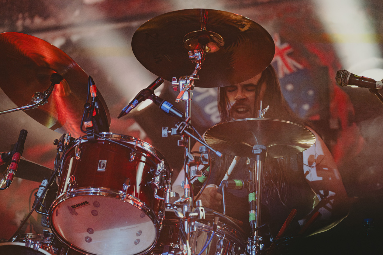 Airbourne – Hardrock Halleluja aus Down Under: Die O'Keeffe-Brüder und Band rocken die Hauptstadt. – Ryan O’Keeffe.