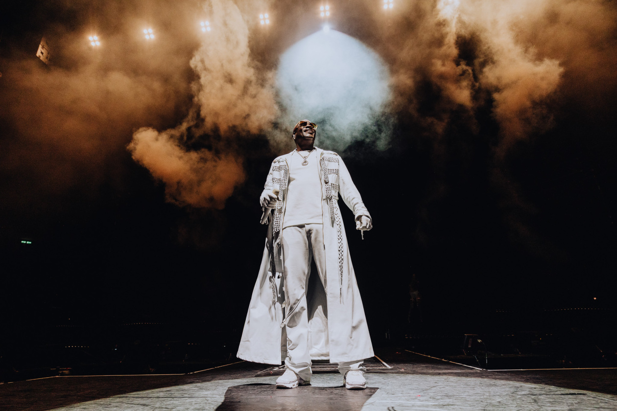Im R'n'B-Doppel mit Ne-Yo auf Tournee. – Akon.