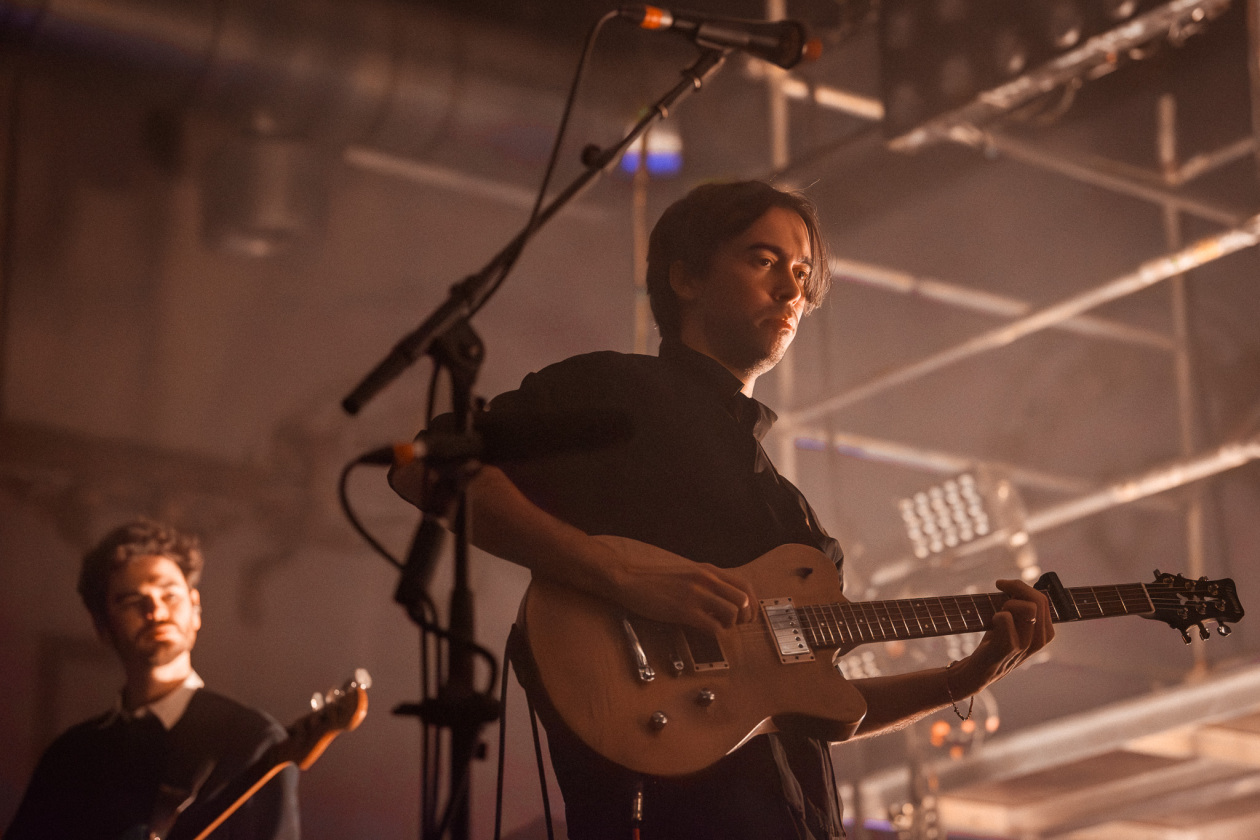 Der amerikanische Indie-Liebling vor ausverkauftem Haus. – Alex G.