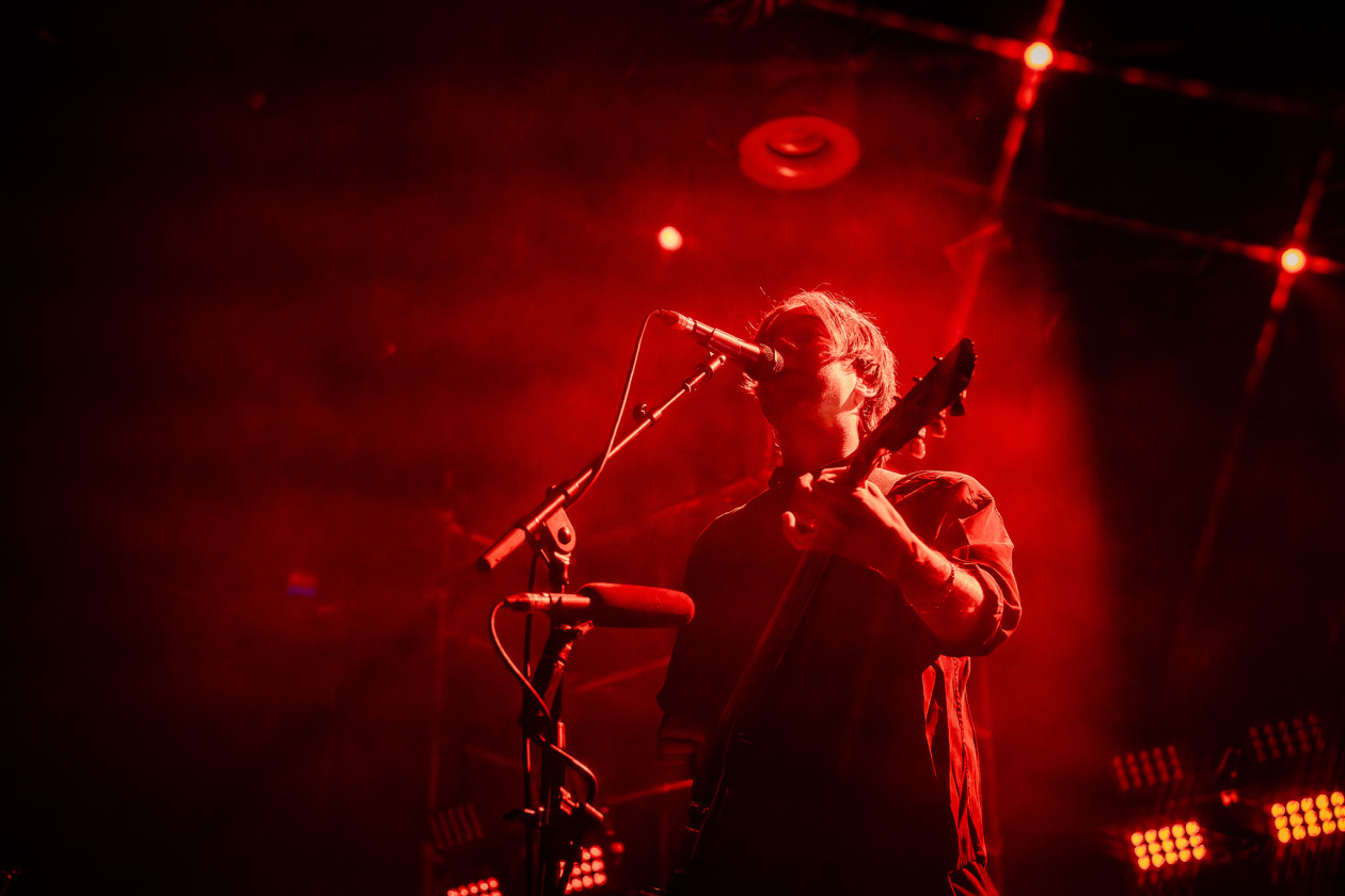 Der amerikanische Indie-Liebling vor ausverkauftem Haus. – Alex G.