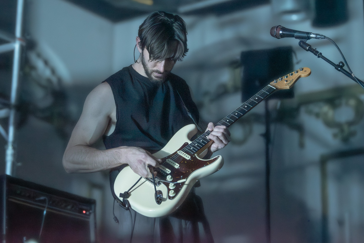 Alex G – Der amerikanische Indie-Liebling vor ausverkauftem Haus. – Sam Acchione.