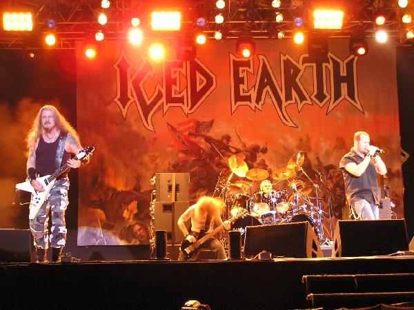 Bang Your Head Festival 2004 – Totz aller Diskussionen souverän: Iced Earth