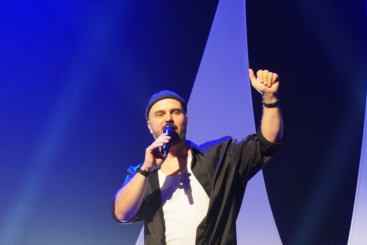 Die A-cappella-Pop-Gruppe auf großer  "Mehr! – Live"  durch Deutschland. – Alte Bekannte.