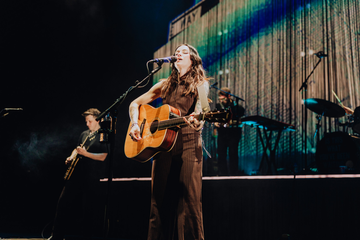 Die britische Songer/Songwriterin begeistert die Hauptsstadt auf "Is This What You've Been Waiting For?"-Tour. – Amy Macdonald.