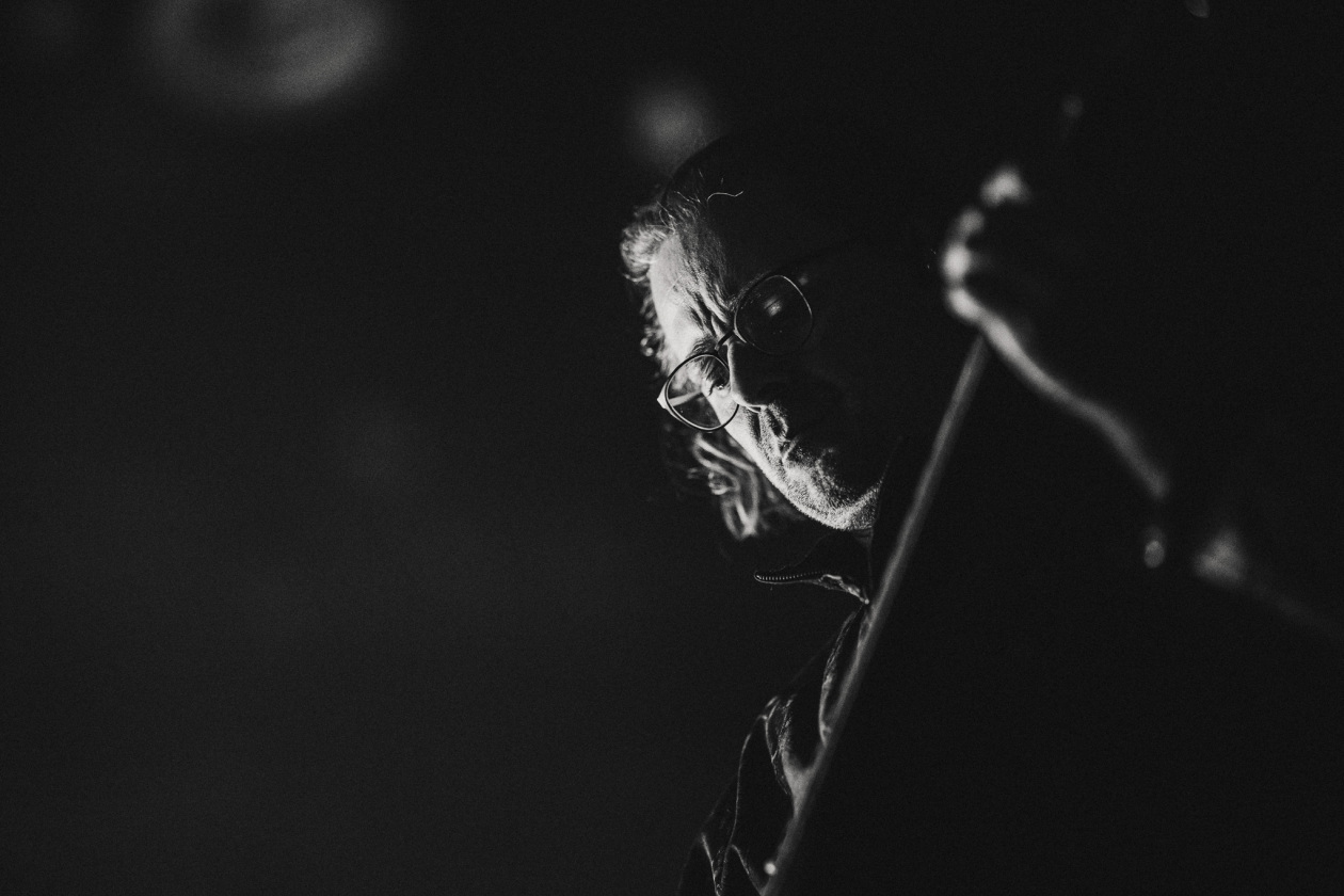 Anna von Hausswolff – Großer Pop, der sich vor offenen Mündern aufbaut: Die Schwedin performt ihr Album "Iconoclasts". – Karl Vento.