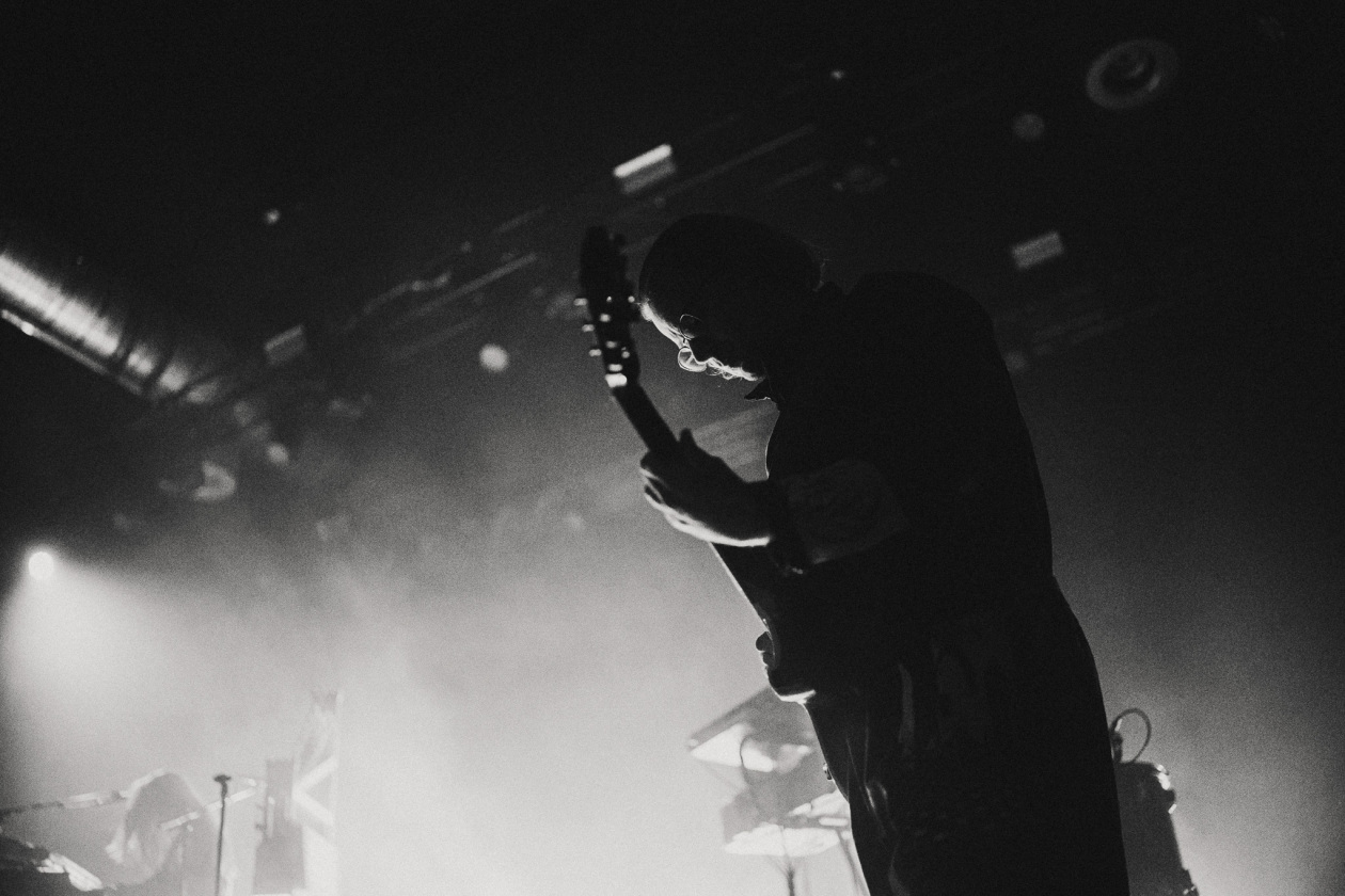 Anna von Hausswolff – Großer Pop, der sich vor offenen Mündern aufbaut: Die Schwedin performt ihr Album "Iconoclasts". – Karl Vento.