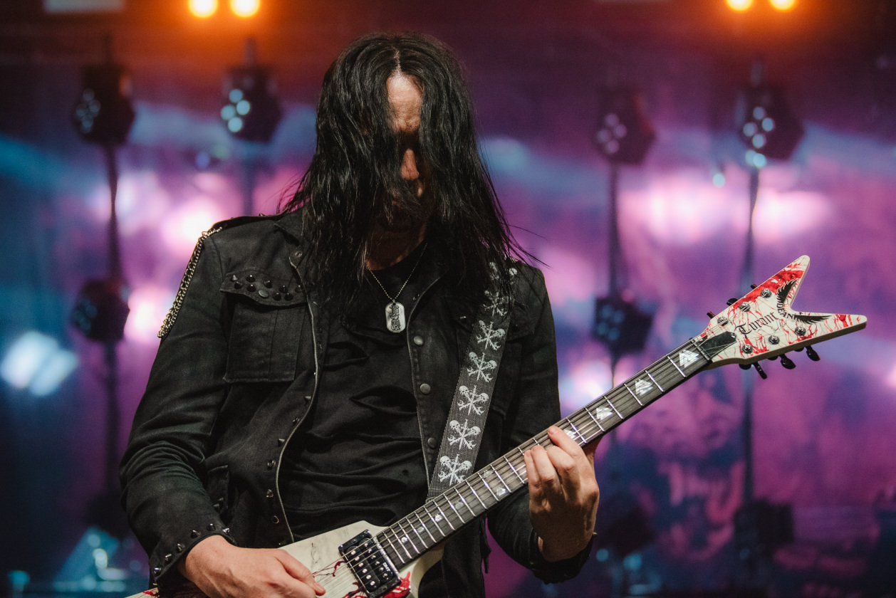 Arch Enemy – Arch Enemy.