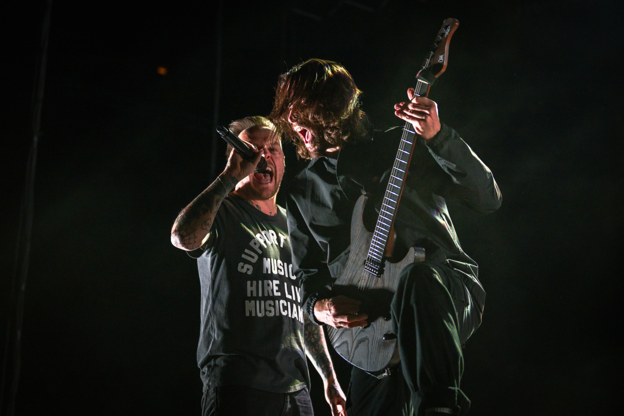 Circlepit und Crowdsurfer: Metalcore-Sternstunde in der Hauptstadt. – Architects.