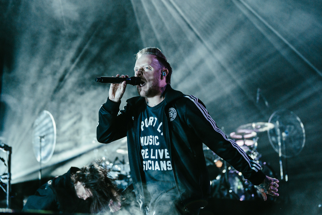 Circlepit und Crowdsurfer: Metalcore-Sternstunde in der Hauptstadt. – Architects.