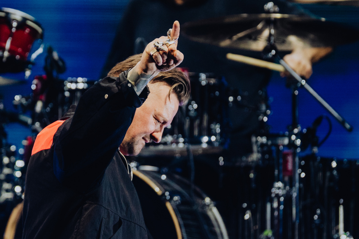 Der Schlagerstar aus Ueckermünde auf "Kämpferherz – Arenatour". – Ben Zucker.