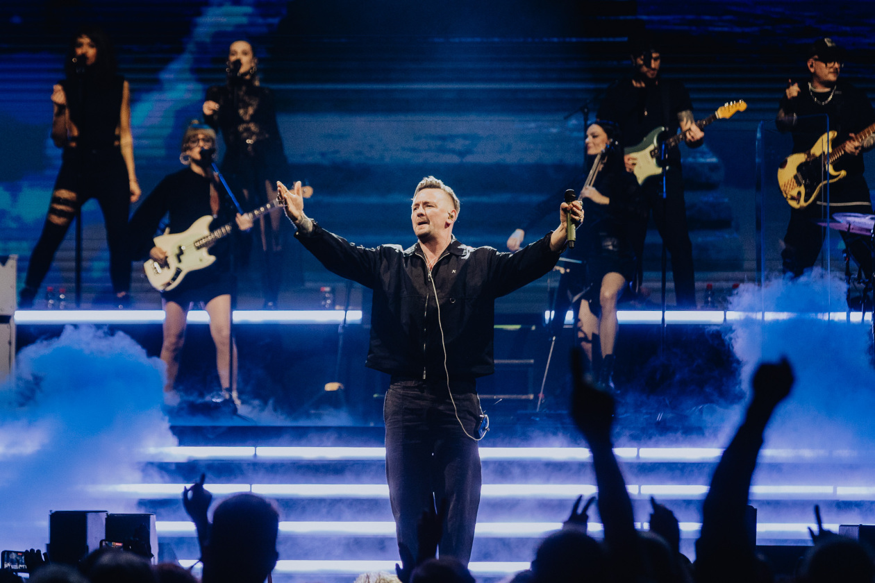 Der Schlagerstar aus Ueckermünde auf "Kämpferherz – Arenatour". – Ben Zucker.
