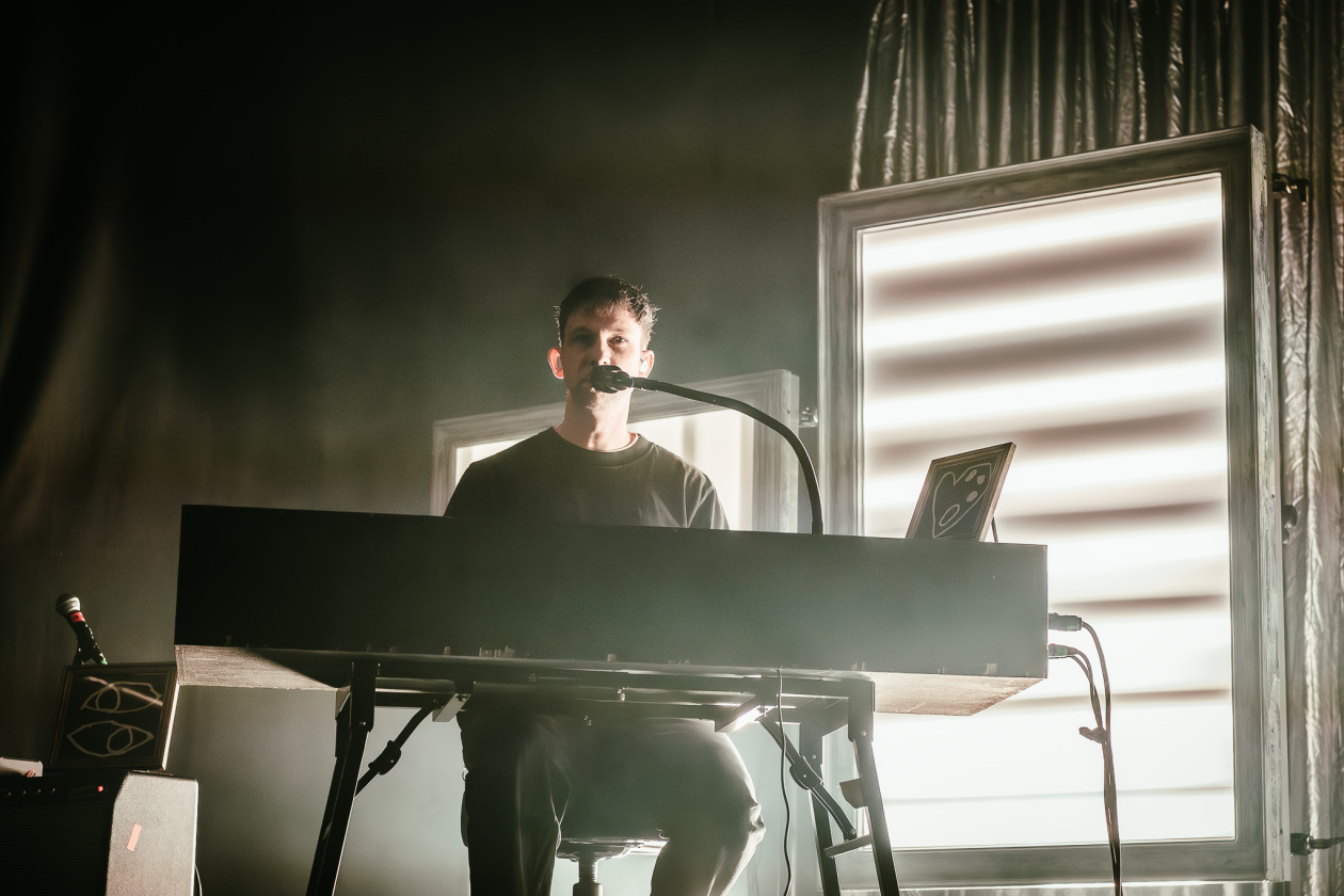 Betterov – Mit Tiefgang ins Indieversum: der Thüringer mit Band live. – Keys.