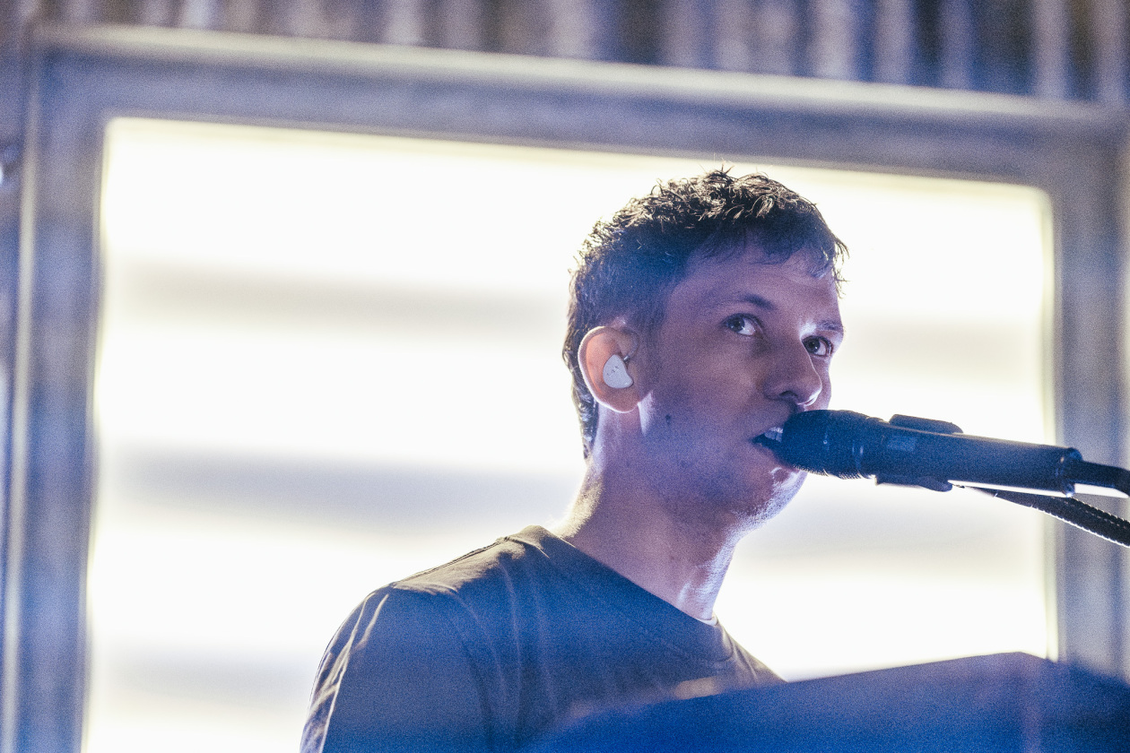 Betterov – Mit Tiefgang ins Indieversum: der Thüringer mit Band live. – Keys.