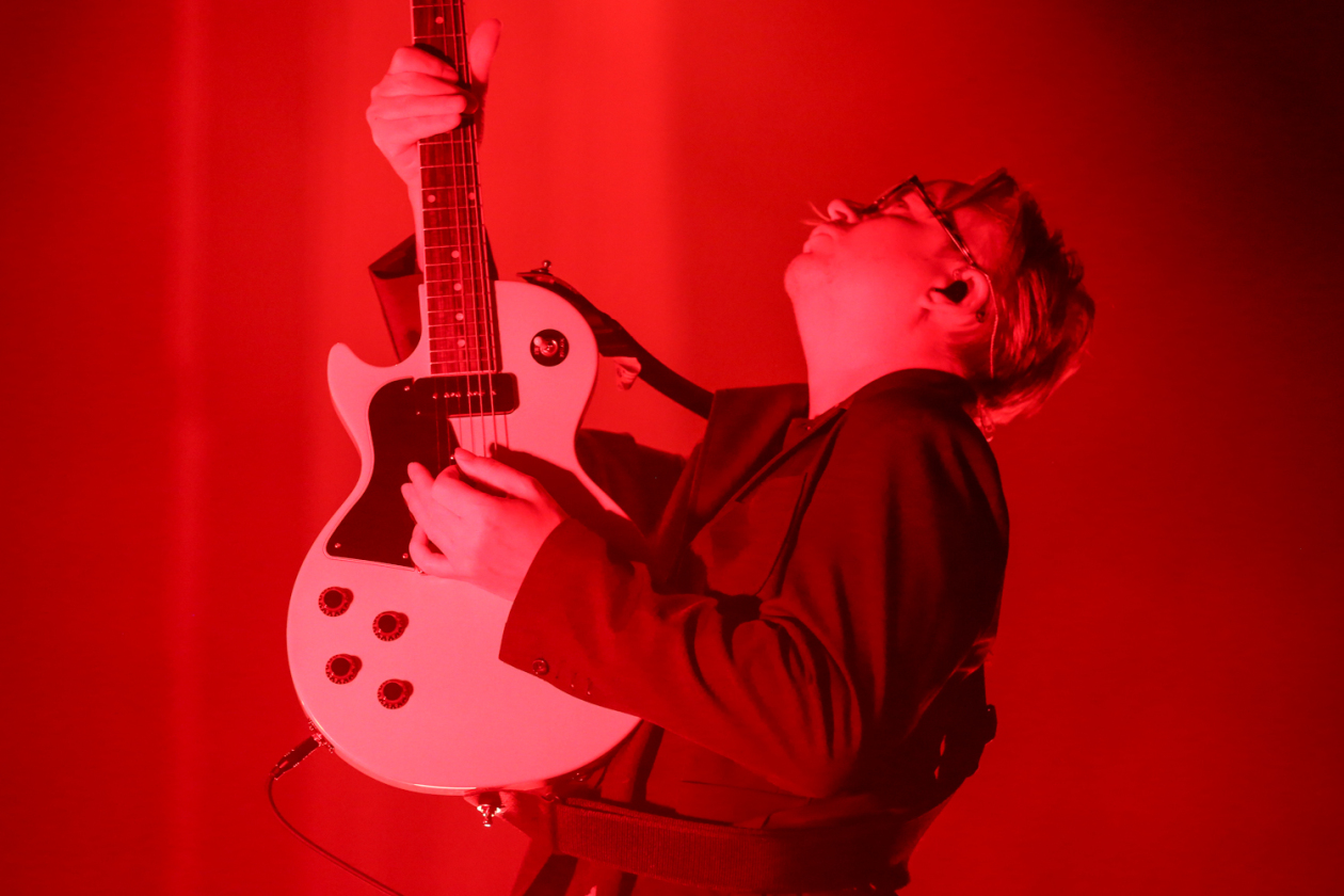 Die Schotten auf Tournee zu ihrem aktuellen Album "Futique" vor vollem Haus. – Biffy Clyro.