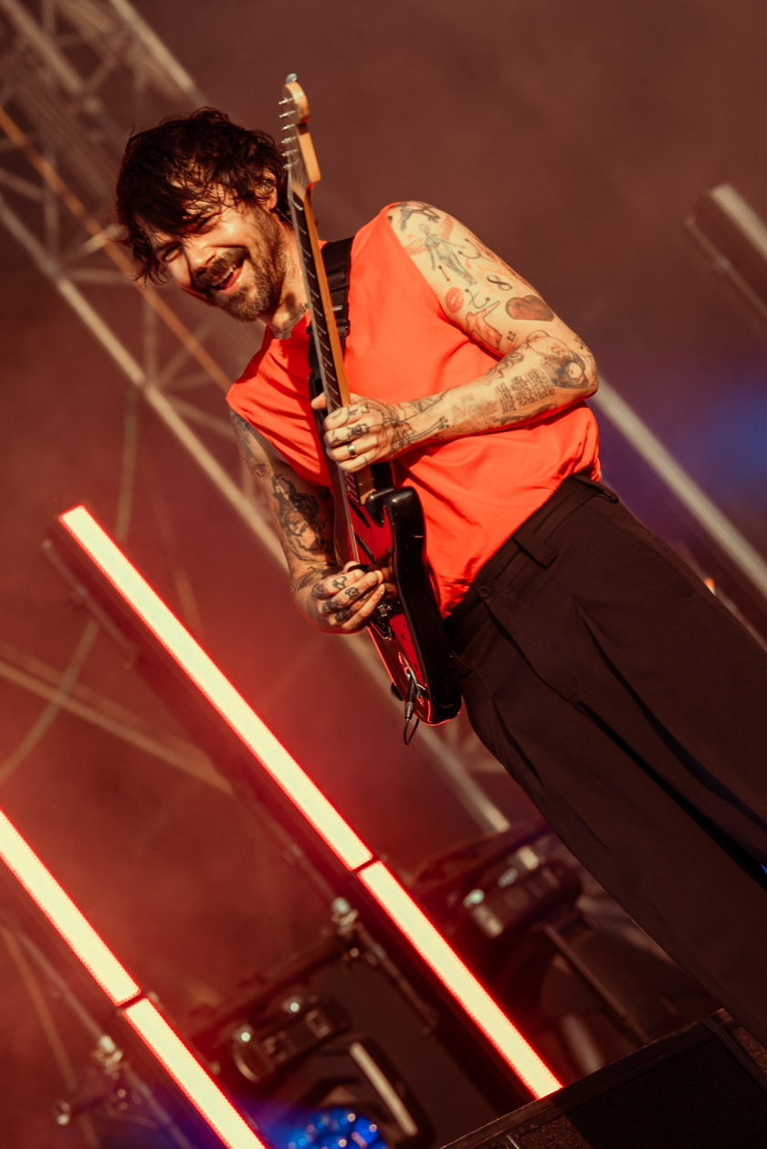 Pathos und Pogo: eines der intensivsten Sets des Festivals. – Biffy Clyro.
