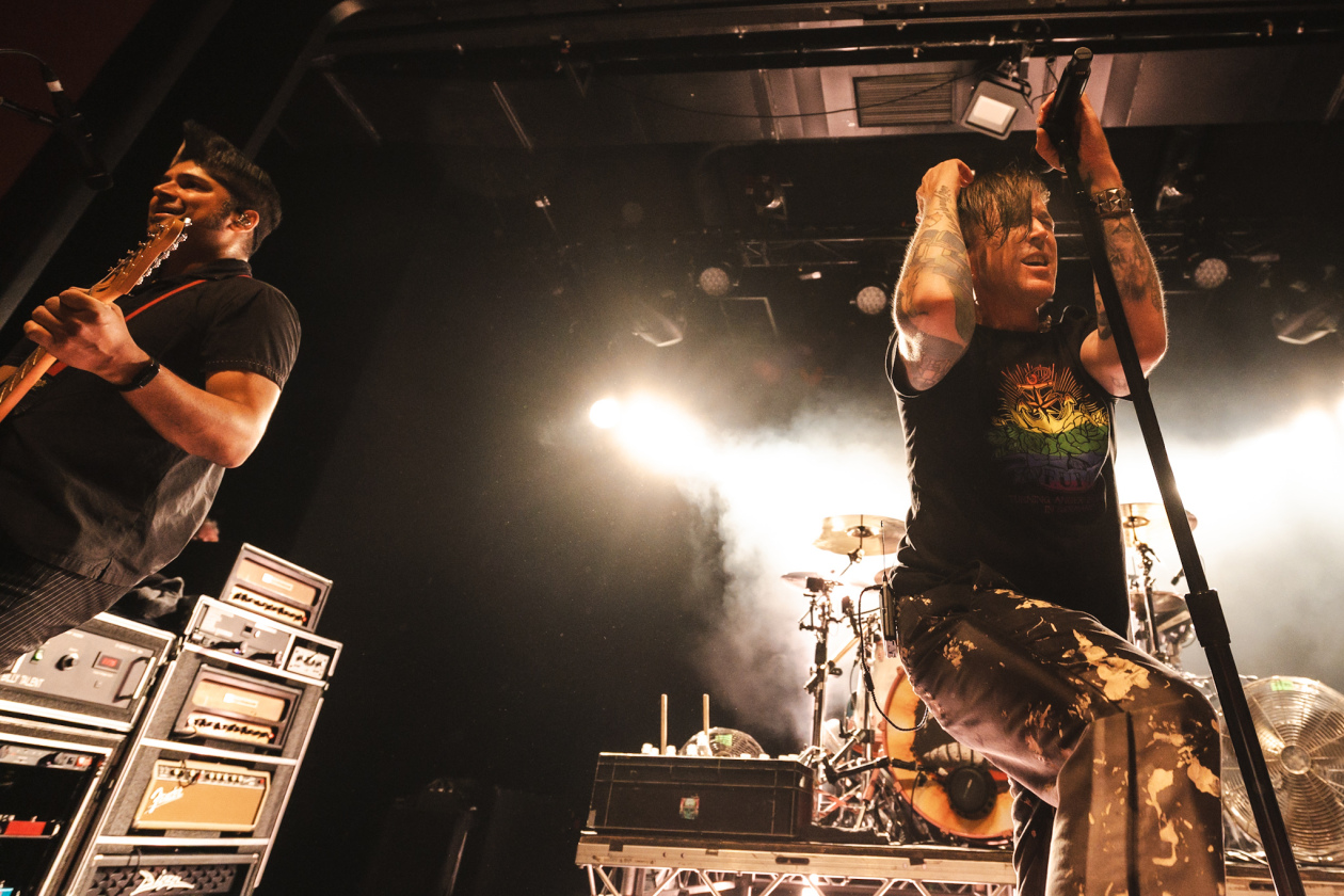 80 Minuten totale Euphorie im kleinen Rahmen: Die Kanadier auf "Billy Talent II"-Jubiläumstour. – Billy Talent.