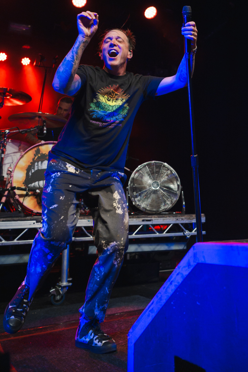 80 Minuten totale Euphorie im kleinen Rahmen: Die Kanadier auf "Billy Talent II"-Jubiläumstour. – Benjamin Kowalewicz.
