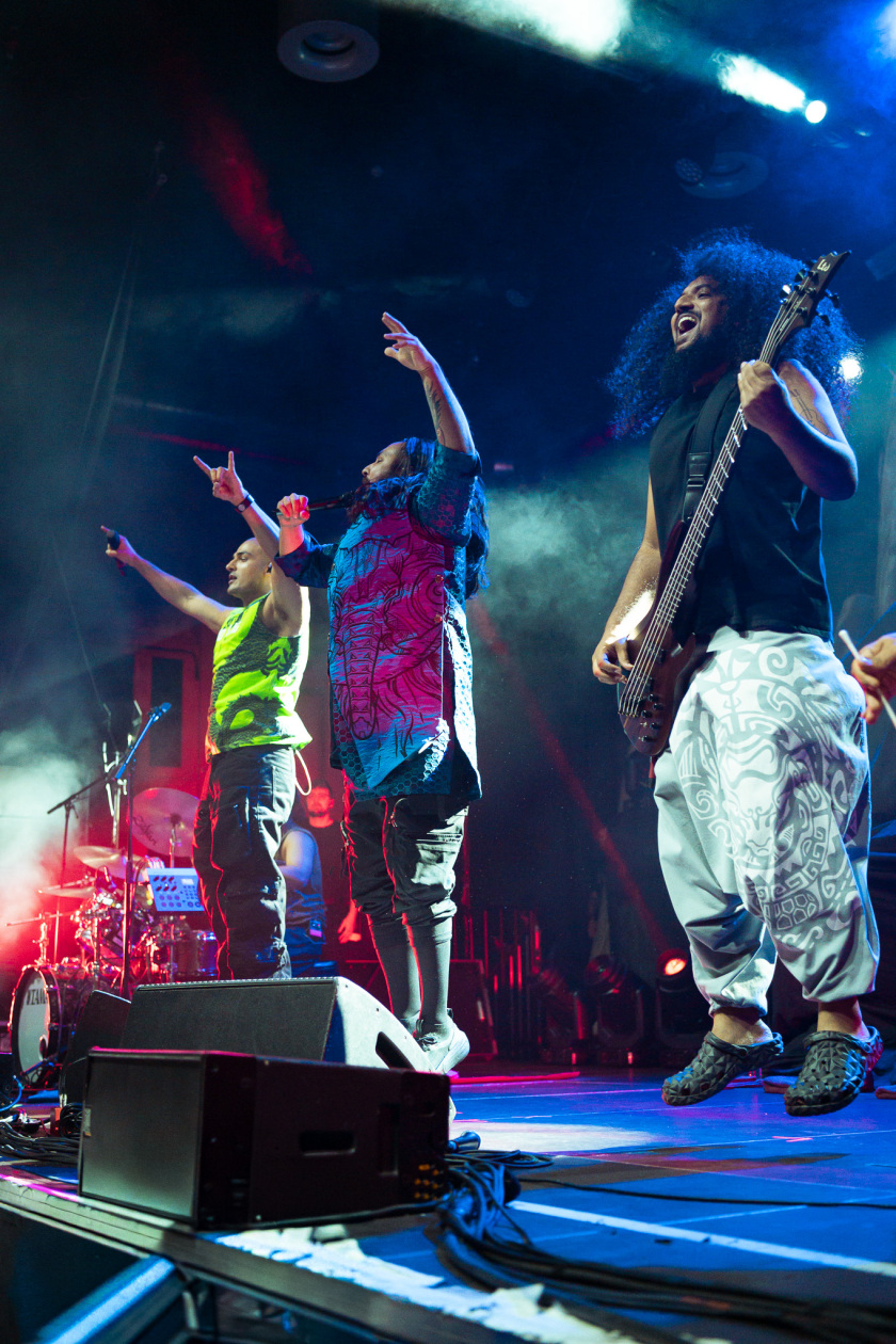 Die Metal-Shootingstars aus Indien live. – Bloodywood.