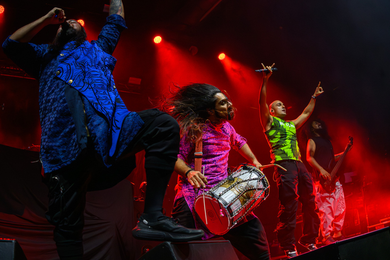 Die Metal-Shootingstars aus Indien live. – Bloodywood.