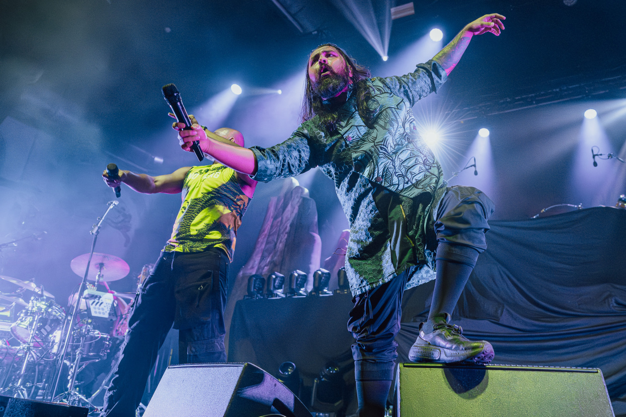 Die Metal-Shootingstars aus Indien live. – Bloodywood.