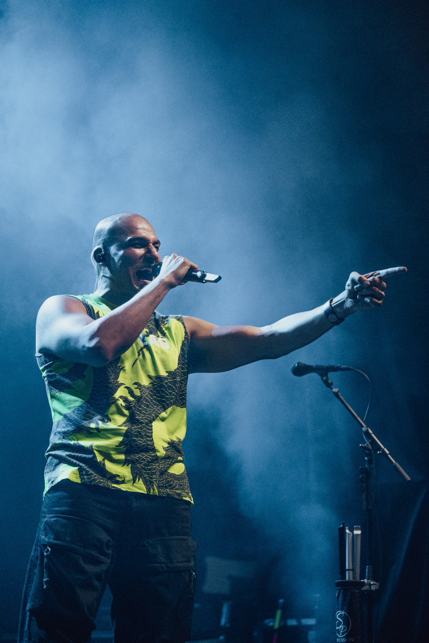 Bloodywood – Die Metal-Shootingstars aus Indien live. – Raoul Kerr.