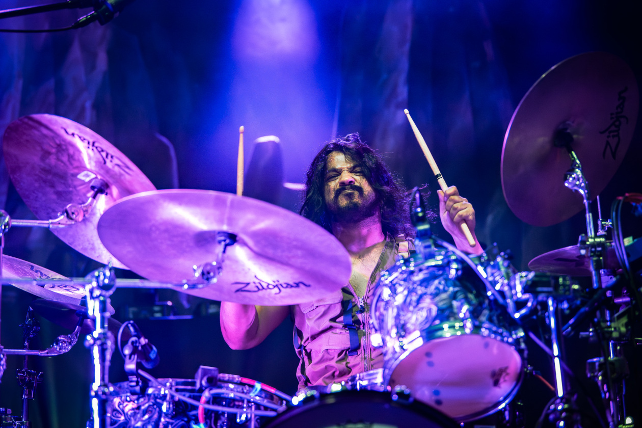 Bloodywood – Die Metal-Shootingstars aus Indien live. – Vishesh Singh.