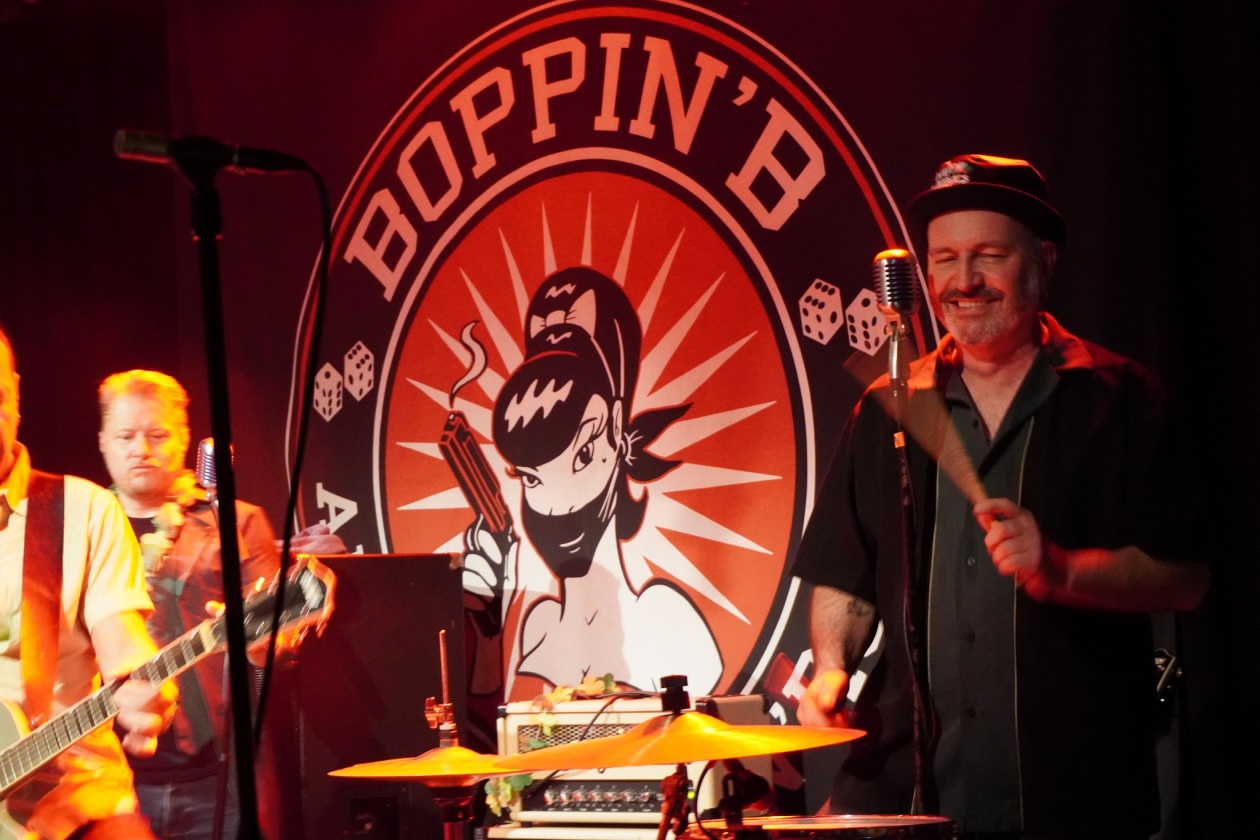 Viel Spielfreude und Energie: die R’n’R/Rockabilly-Institution aus Aschaffenburg. – Boppin' B.