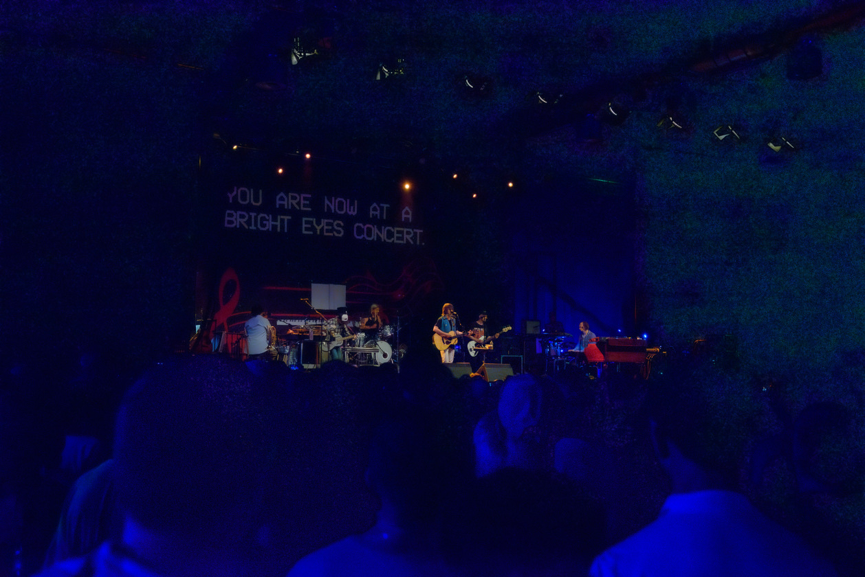 Viel Emotion und Weltschmerz: Conor Oberst und Band verzücken ihre Fans. – Bright Eyes.