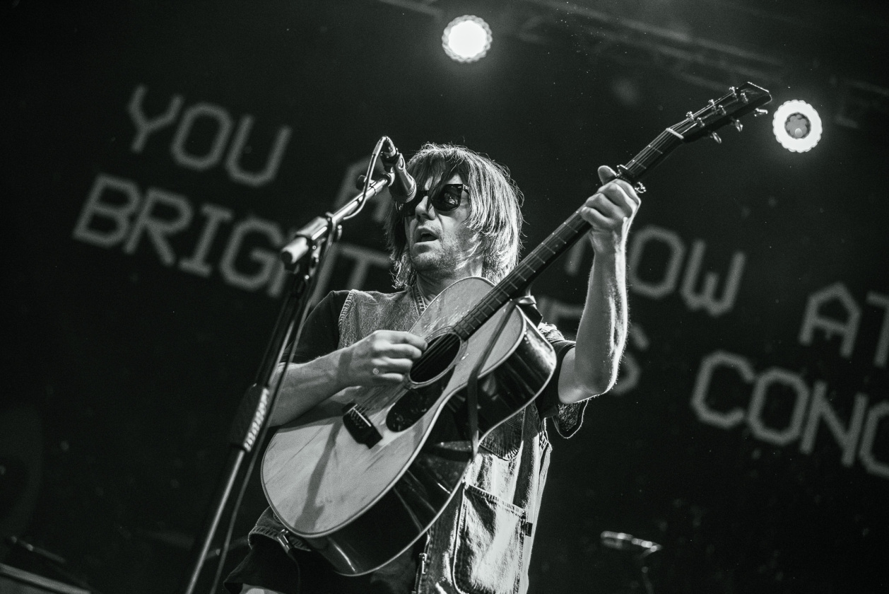 Viel Emotion und Weltschmerz: Conor Oberst und Band verzücken ihre Fans. – Bright Eyes.