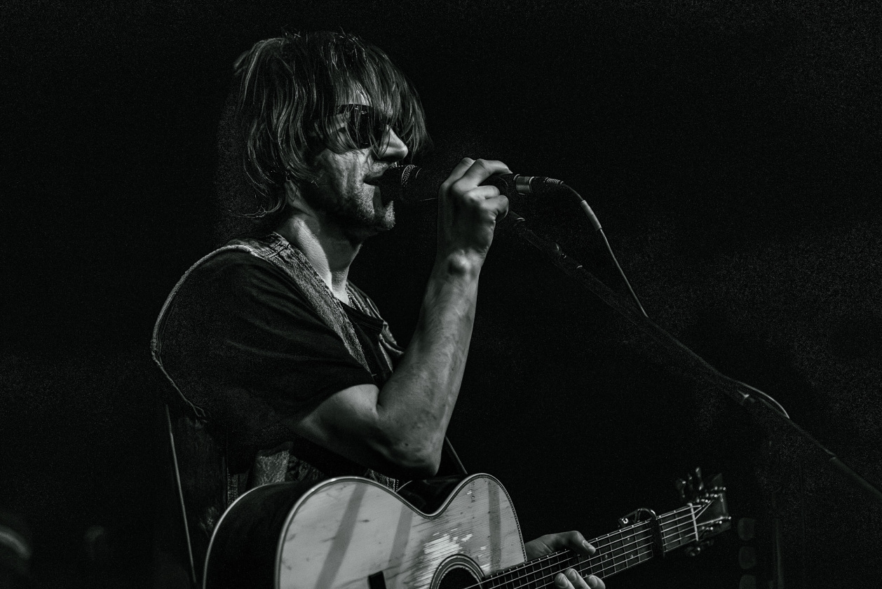 Viel Emotion und Weltschmerz: Conor Oberst und Band verzücken ihre Fans. – Bright Eyes.