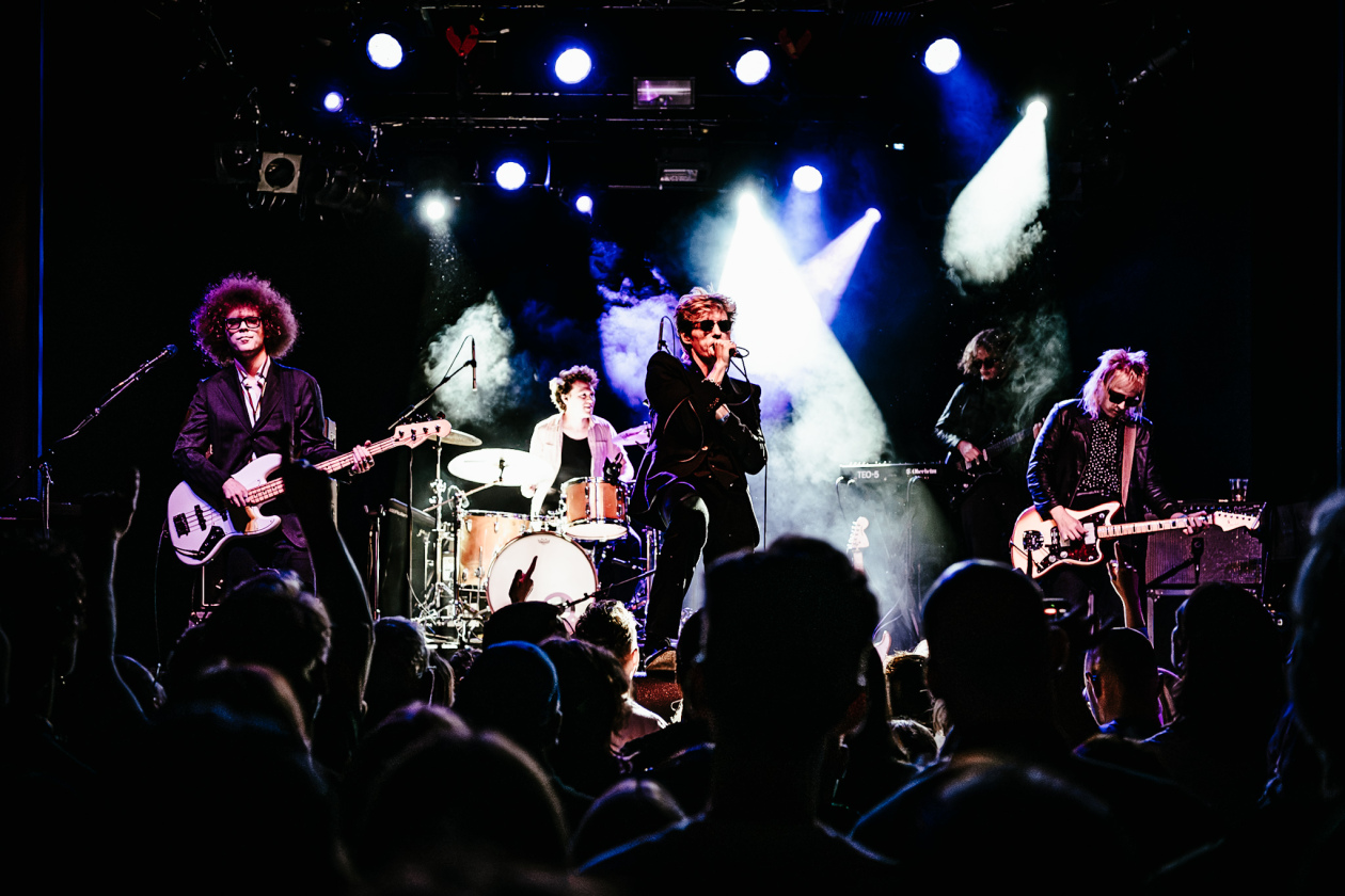 Die Indie-Shootingstars aus Chicago auf Deutschlandtour. – Brigitte Calls Me Baby.