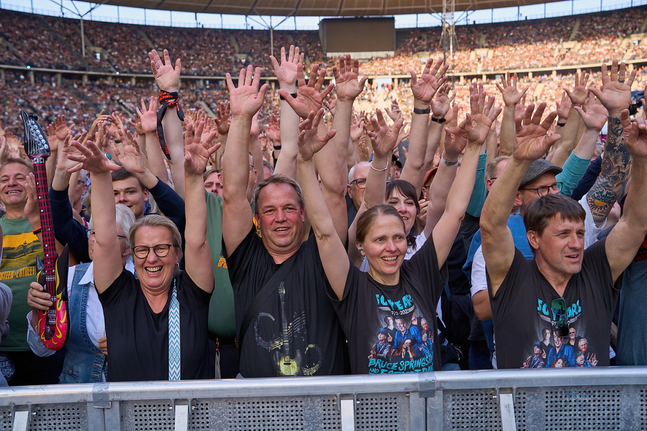 Bruce Springsteen – Der Boss beim ersten Tourstopp in Deutschland im Rahmen seiner Europatour. – Begeisterung.