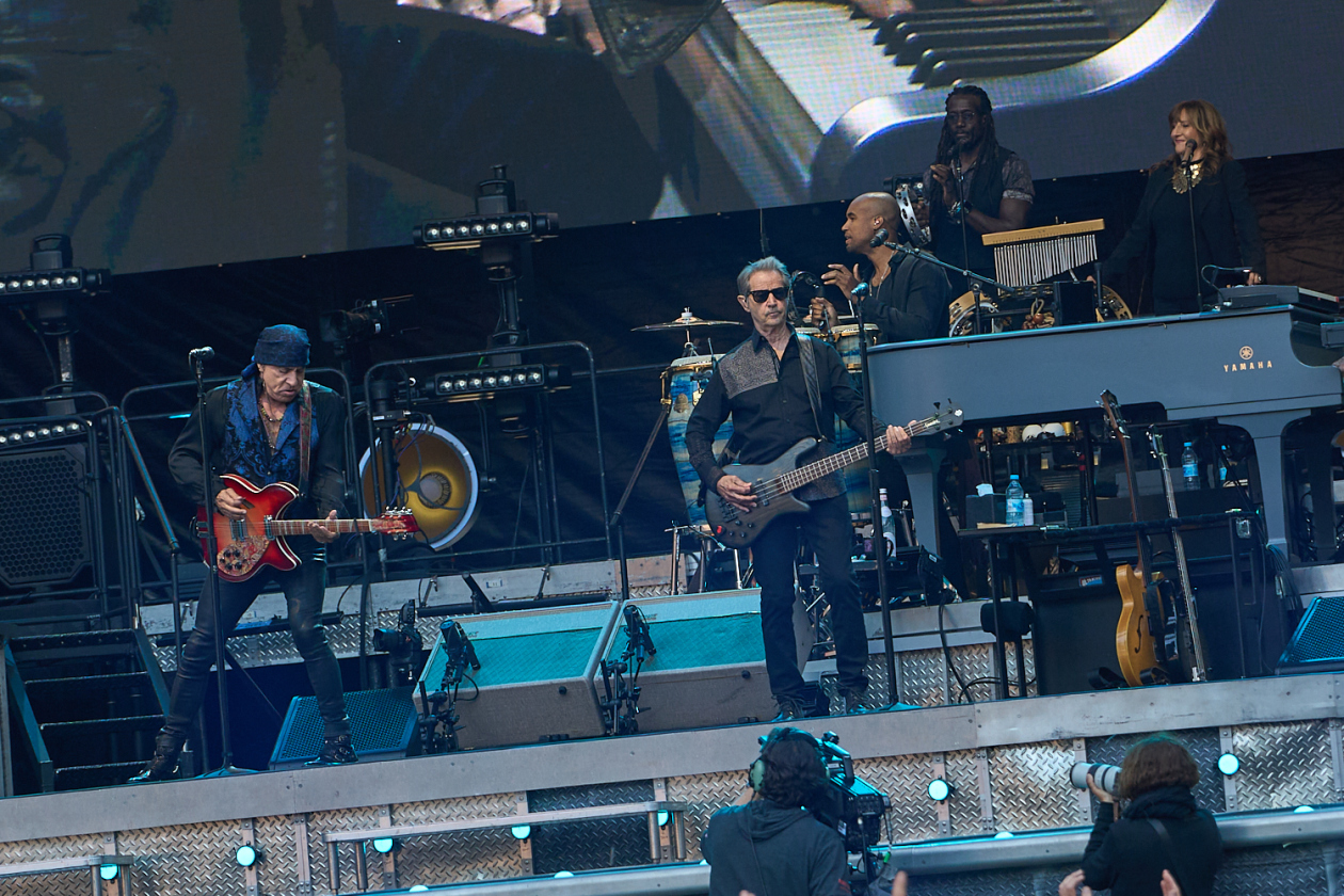 Bruce Springsteen – Der Boss beim ersten Tourstopp in Deutschland im Rahmen seiner Europatour. – E Street Band.