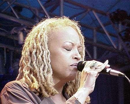 Cassandra Wilson – ... und jeder Groschen lohnt.