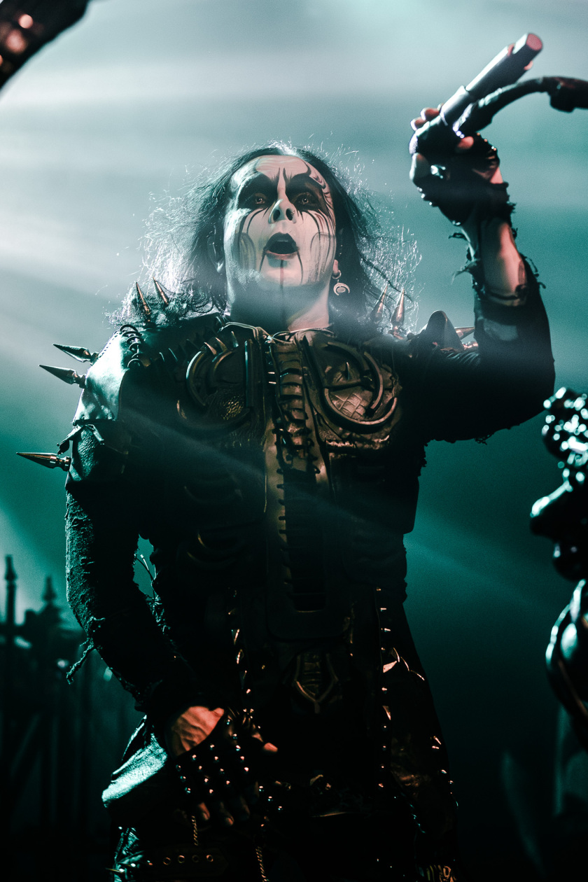 Schwärzer geht es kaum: Dani Filth und Band. – Cradle Of Filth