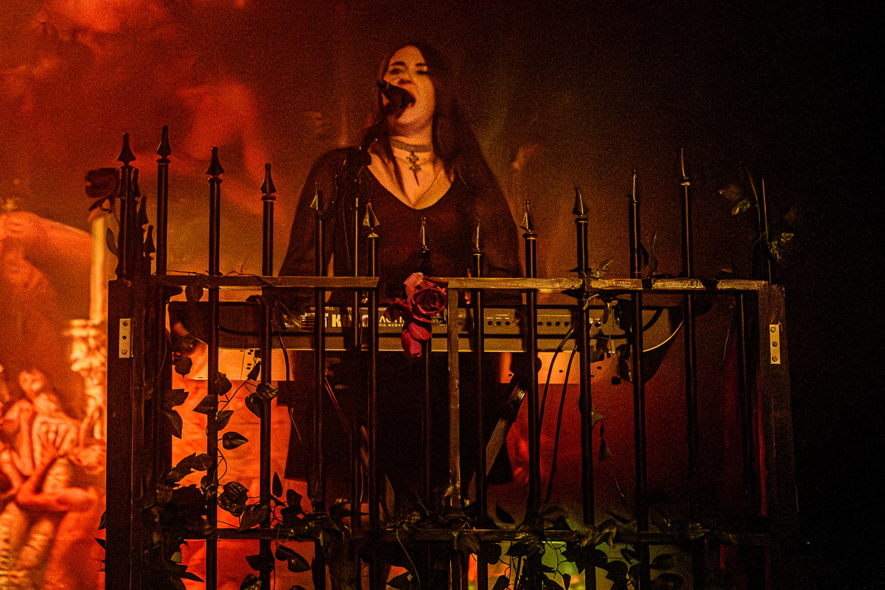 Schwärzer geht es kaum: Dani Filth und Band. – Cradle Of Filth