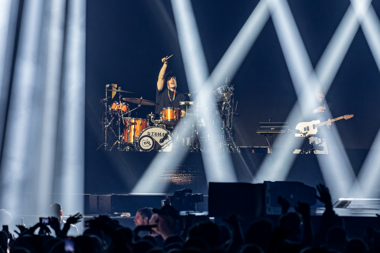 Cro – Auf "Chronicles"-Tour Tausende Fans feiern in der ausverkauften Arena. – In Nürnberg.