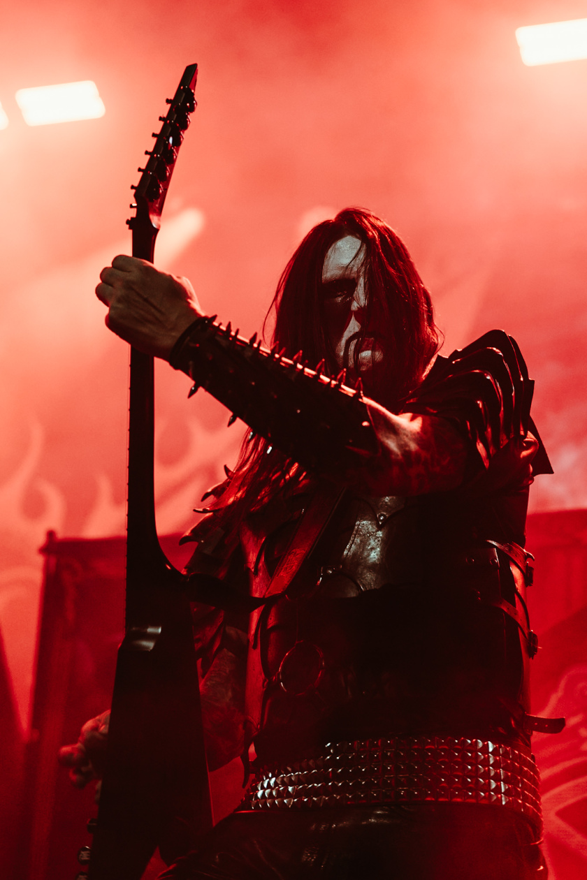 Die schwedische Band unterwegs mit Dimmu Borgir und Behemoth. – Dark Funeral.