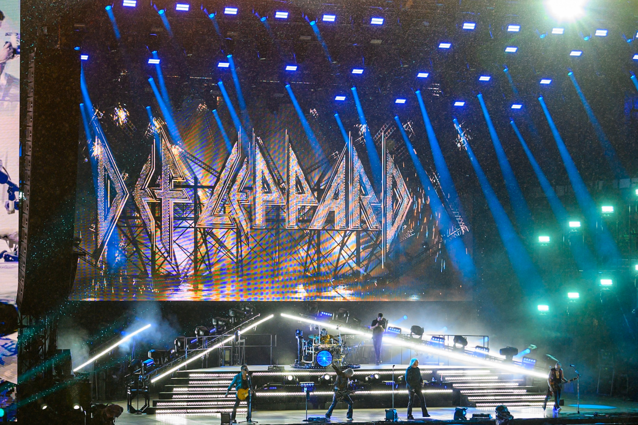 Die Amerikaner traten zum ersten Mal in ihrer seit Jahrzehnten andauernden Karriere in Wacken auf. – Def Leppard.