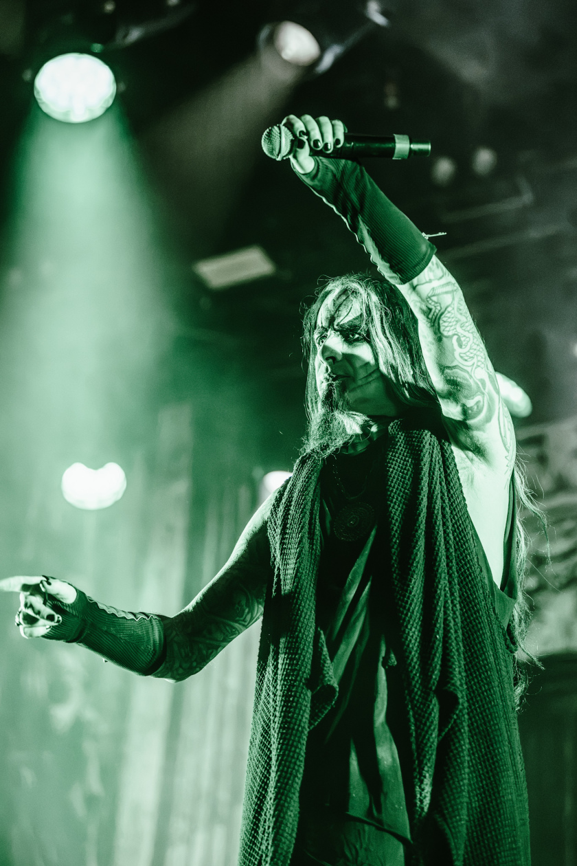 Die Norweger auf rabenschwarzer Tour mit Behemoth. – Dimmu Borgir.
